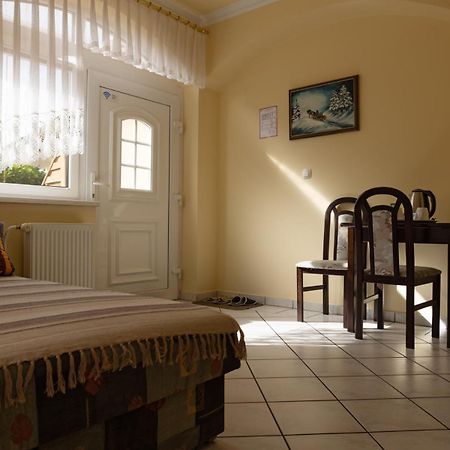 Gostisce Pri Dveh Petelinih Hotel Bled Luaran gambar