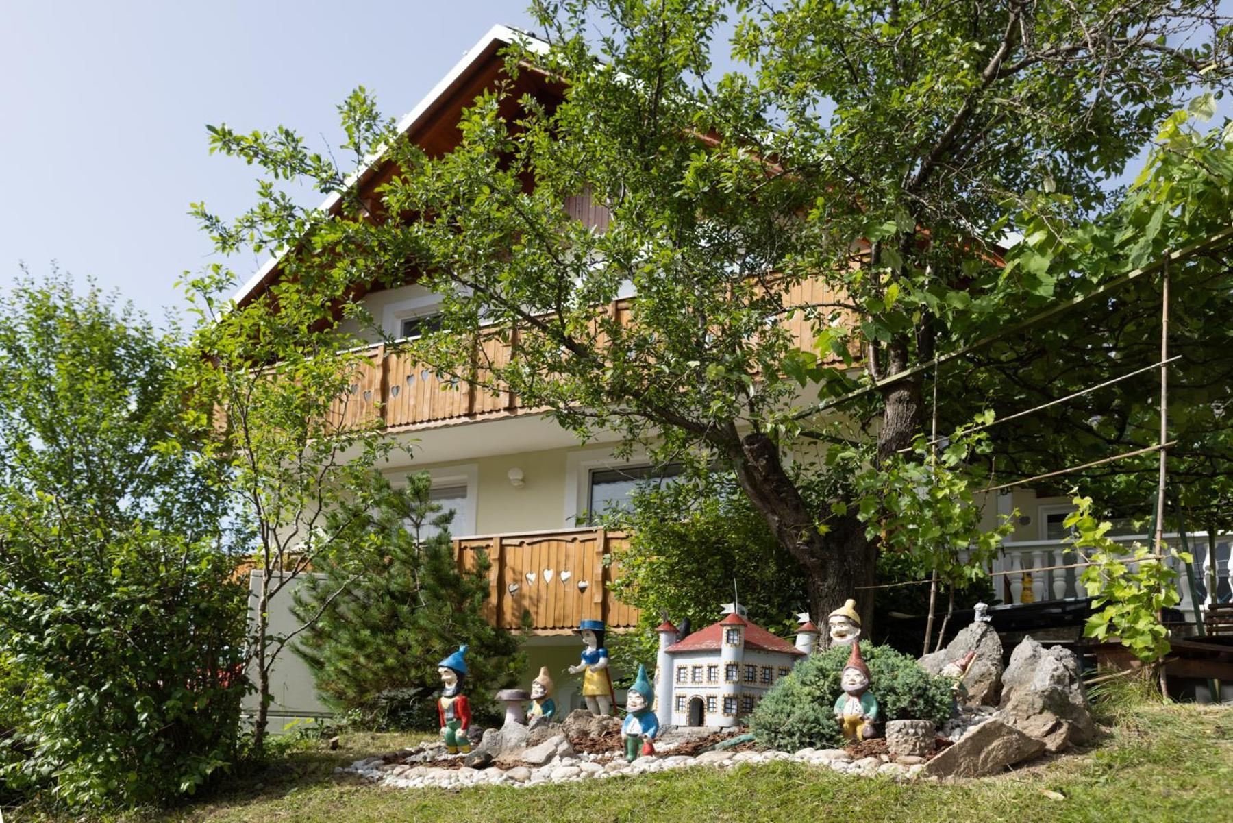 Gostisce Pri Dveh Petelinih Hotel Bled Luaran gambar